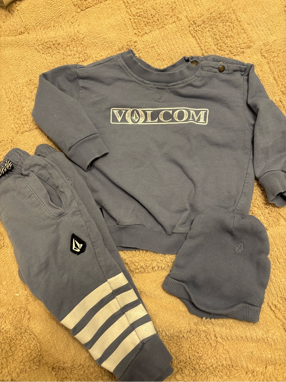 Volcom Kids Slate Blue Sweatshirt & Jogger Set with Beanie
